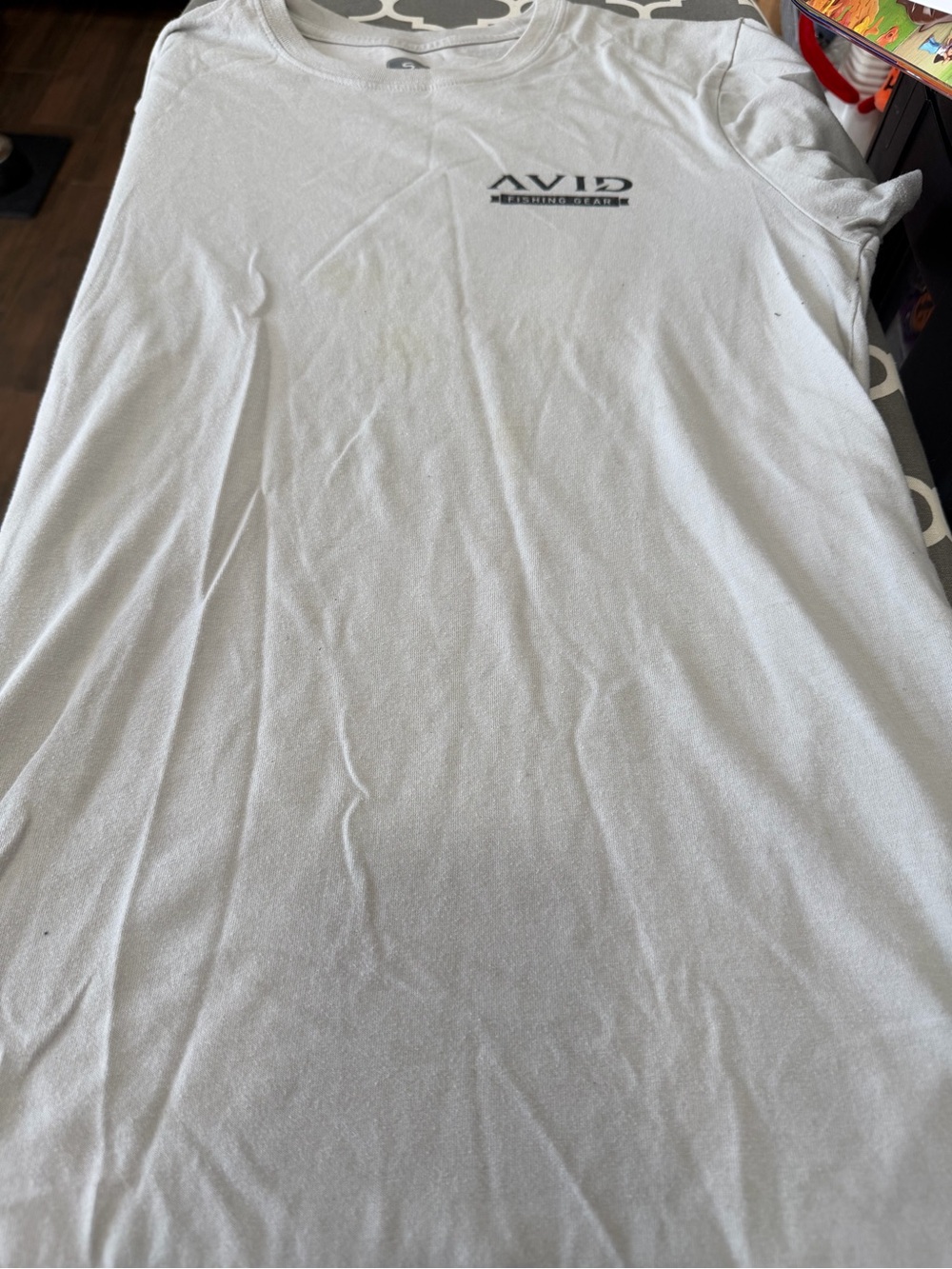 White Short-Sleeve Men's Crew Neck Shirt